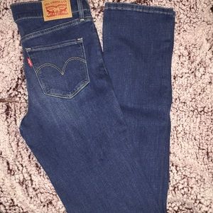 Medium wash Levi jeans